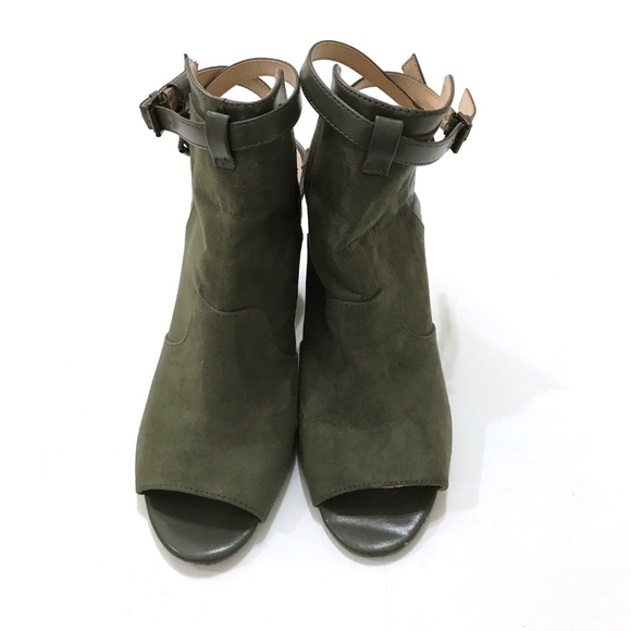 Penny Loves Kenny Green Open-Toe Booties - Picture 6 of 8